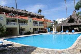 Hotel Alisios Whala Bavaro Beach Club Pool 1 Hotel Alisios Whala Bavaro Beach Club Pool 1
